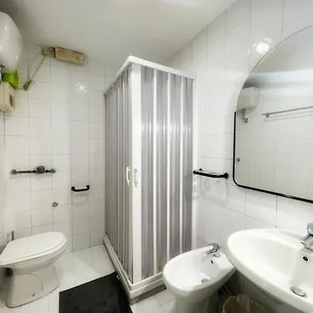 Il Direzionale 80143 * נאפולי